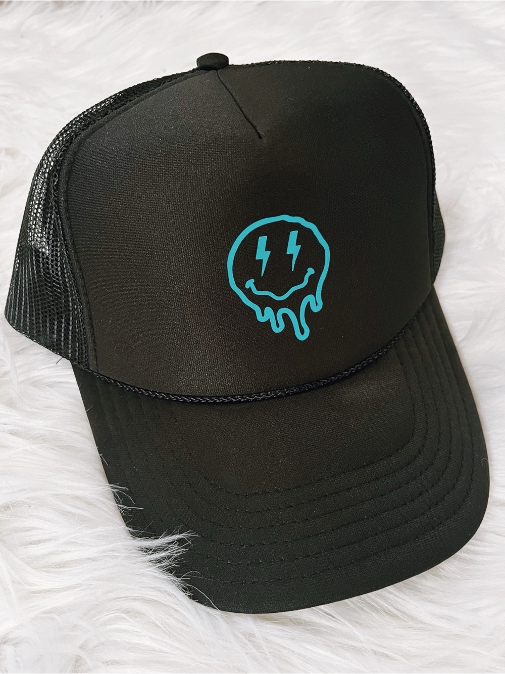 DRIPPY SMILEY SNAPBACK